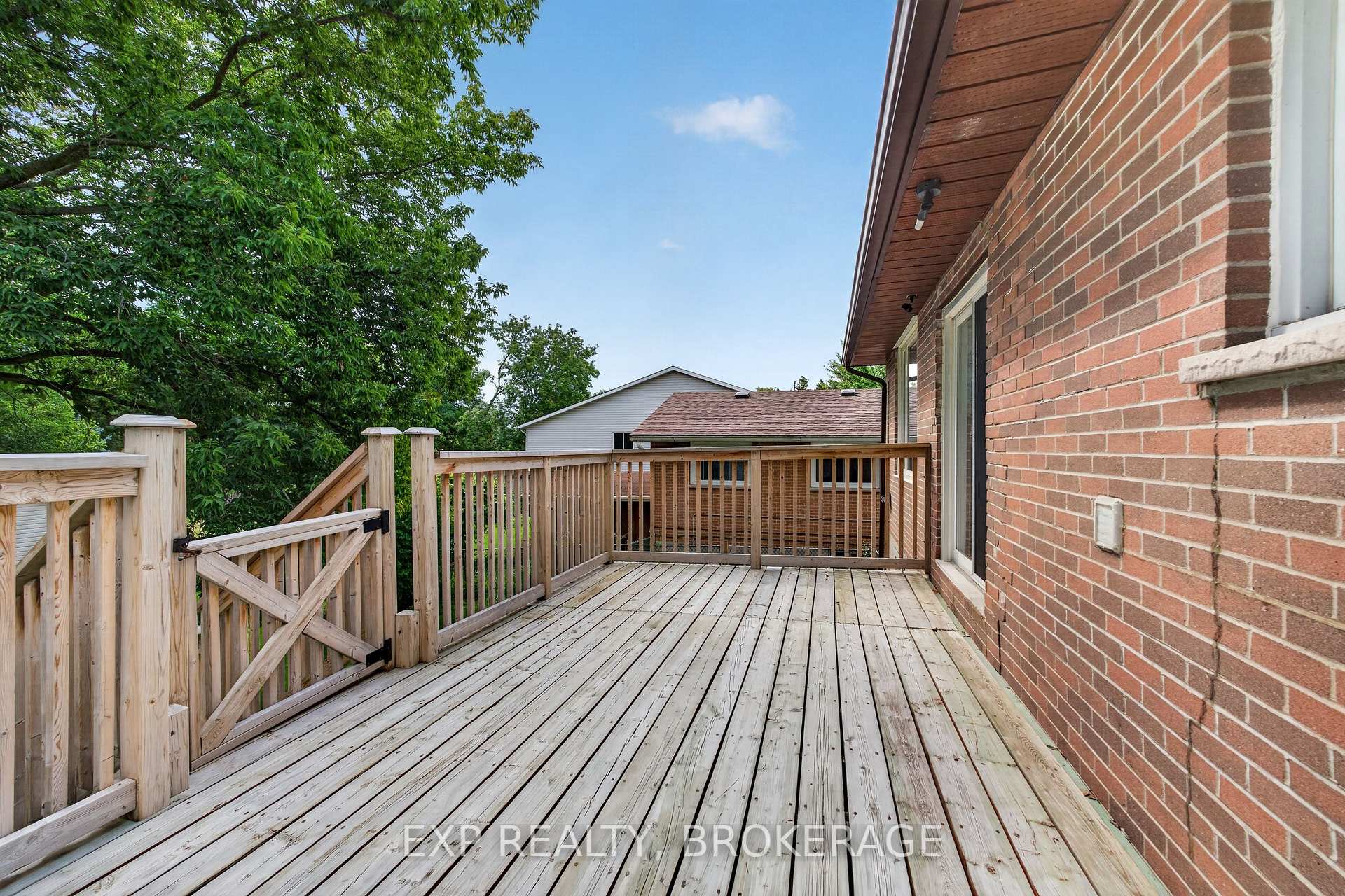Photo 38 of 17 Shaw Street, Kingston, Rideau — HOMEH