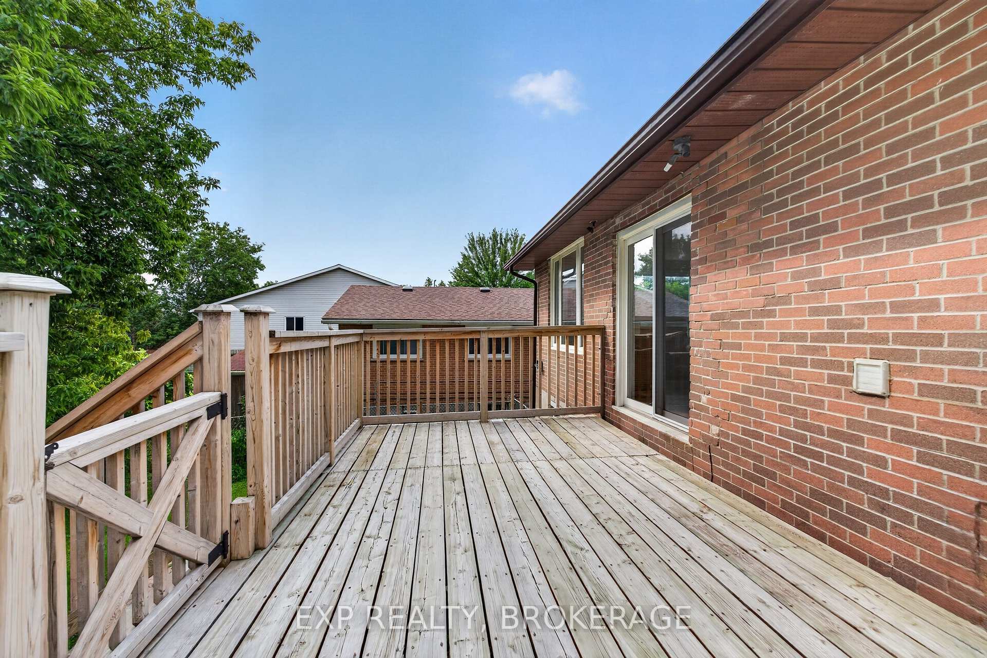 Photo 39 of 17 Shaw Street, Kingston, Rideau — HOMEH
