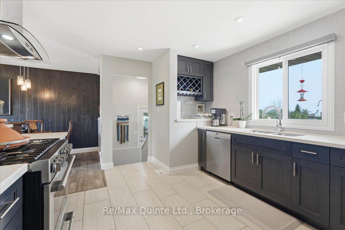 Photo 11 of 353 Lakeshore Road, Brighton, Rural Brighton — HOMEH