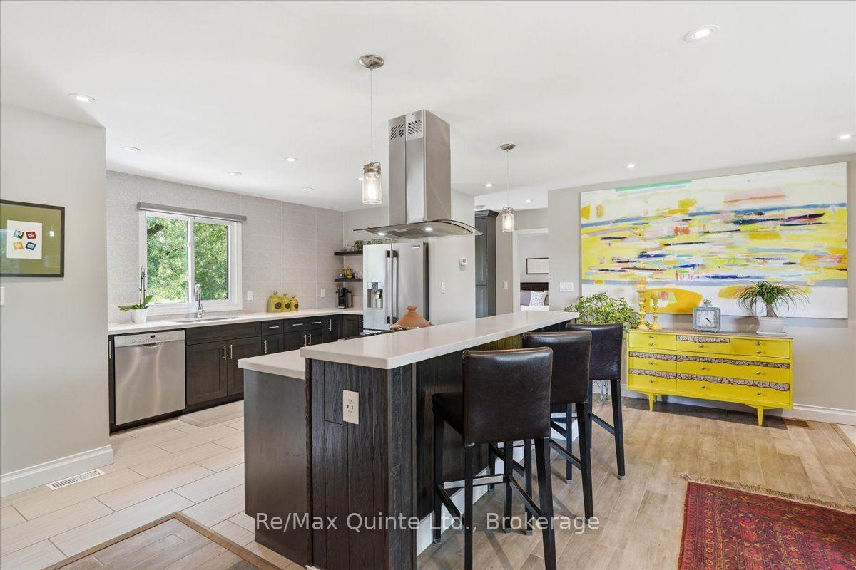 Photo 12 of 353 Lakeshore Road, Brighton, Rural Brighton — HOMEH