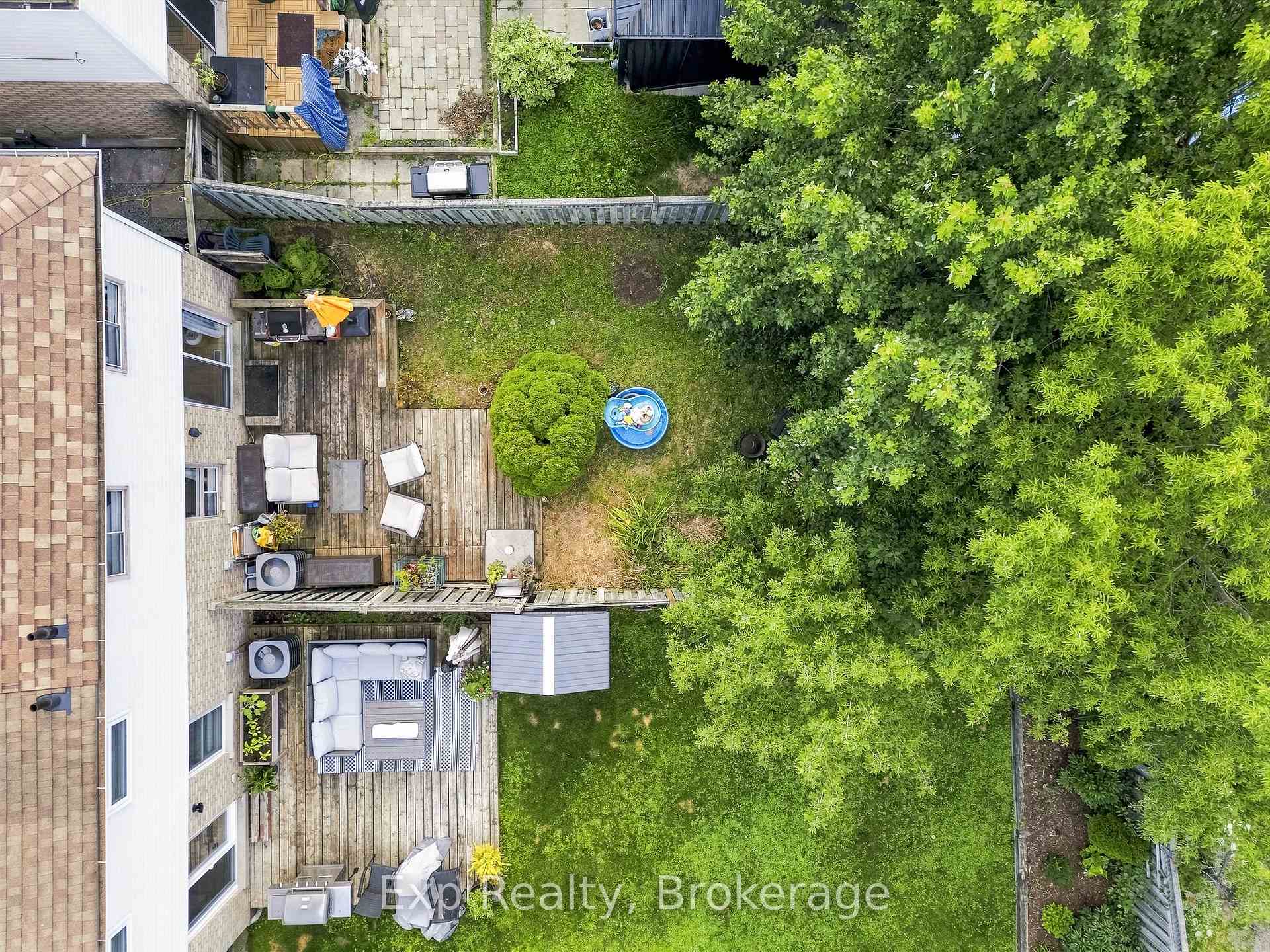 Photo 2 of 81 Somerscales Drive, Clarington, Bowmanville — HOMEH