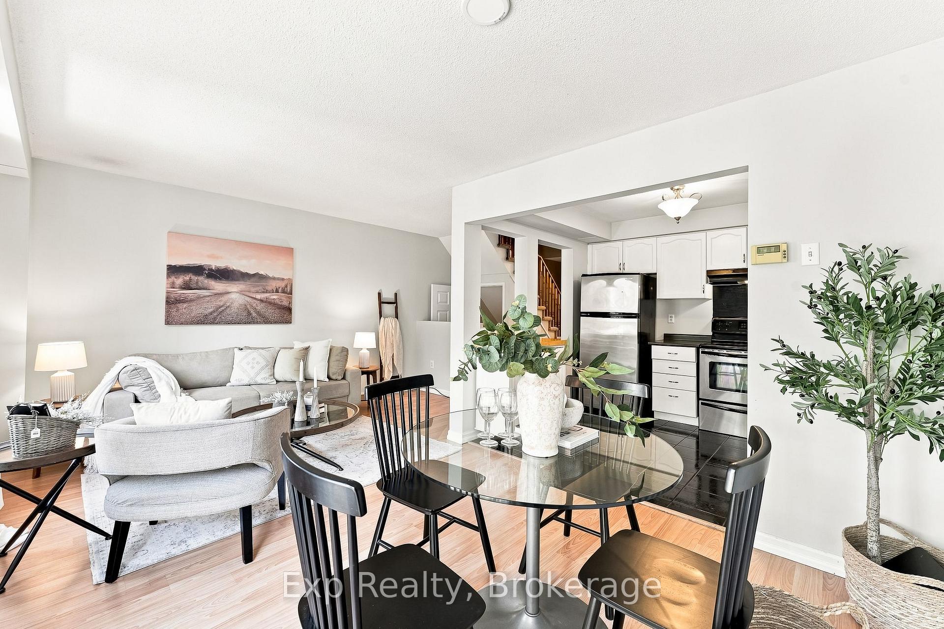 Photo 9 of 81 Somerscales Drive, Clarington, Bowmanville — HOMEH