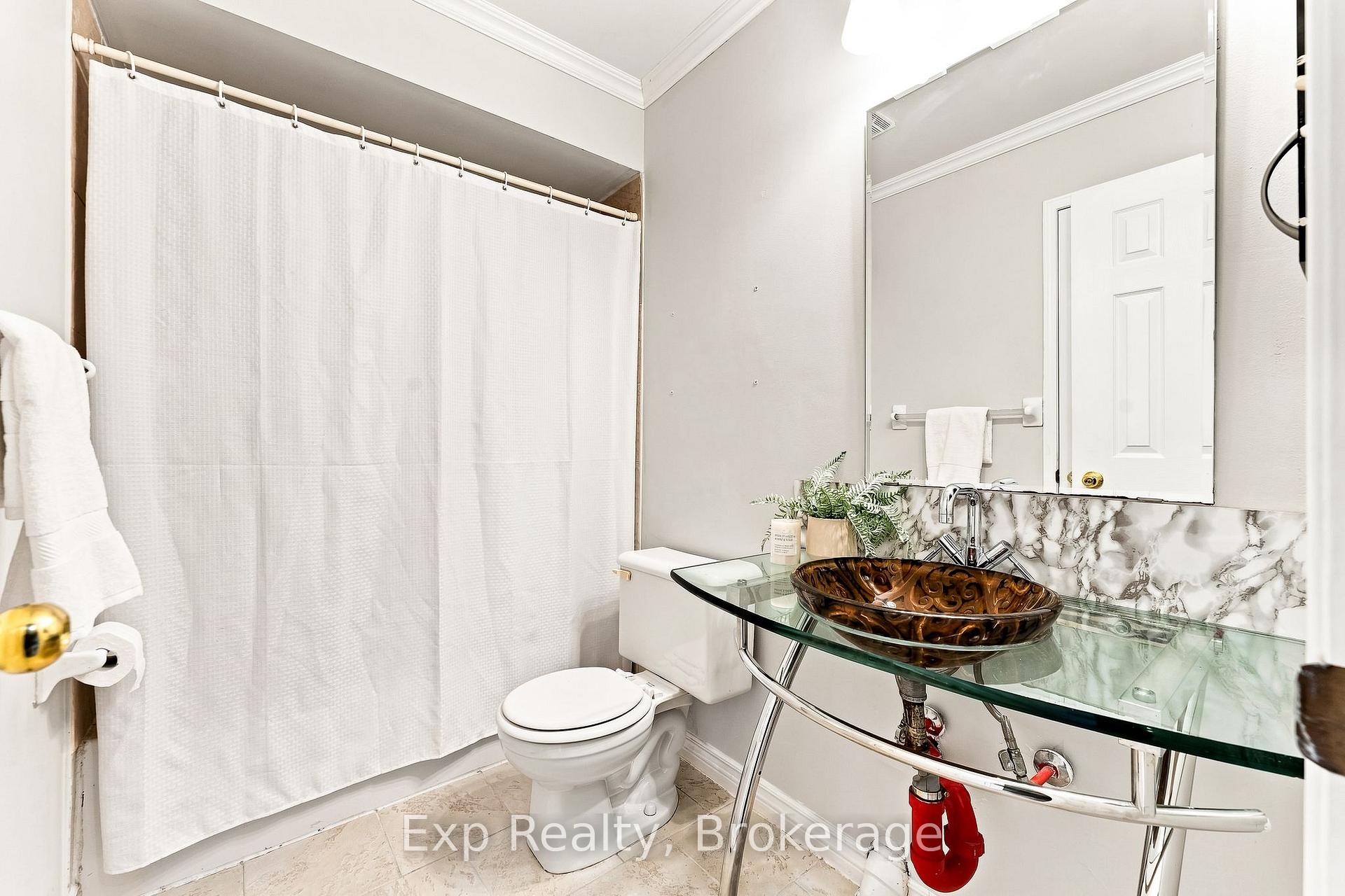 Photo 17 of 81 Somerscales Drive, Clarington, Bowmanville — HOMEH