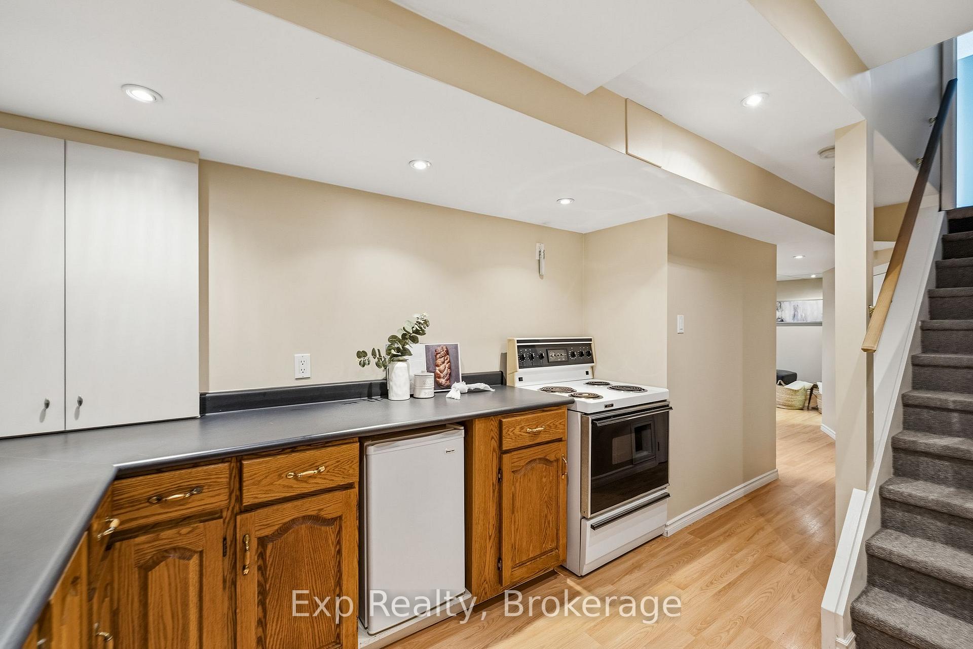 Photo 22 of 81 Somerscales Drive, Clarington, Bowmanville — HOMEH