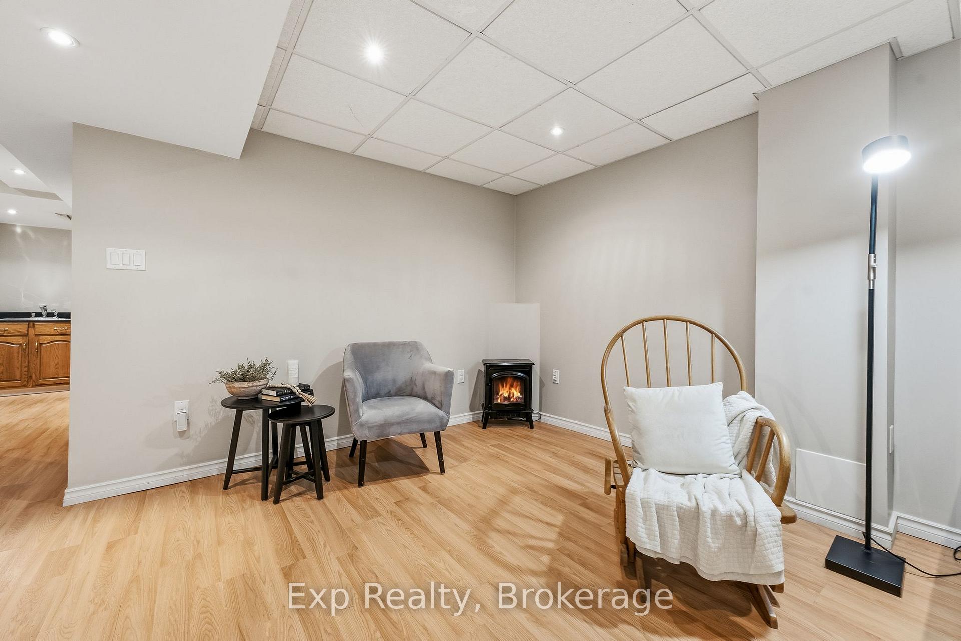 Photo 25 of 81 Somerscales Drive, Clarington, Bowmanville — HOMEH