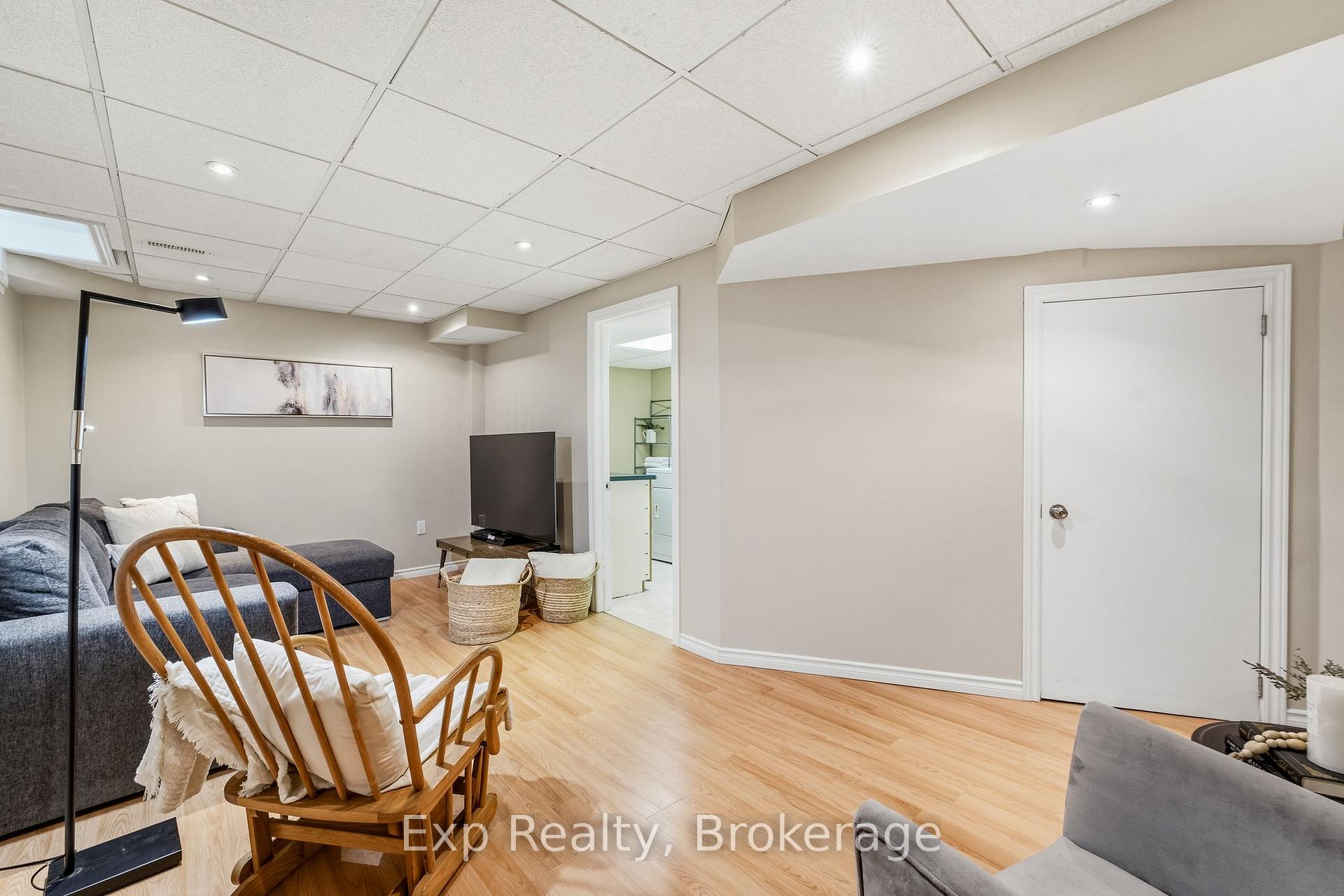 Photo 26 of 81 Somerscales Drive, Clarington, Bowmanville — HOMEH