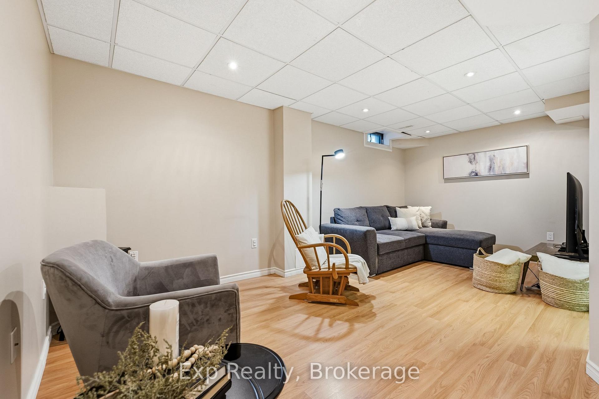 Photo 27 of 81 Somerscales Drive, Clarington, Bowmanville — HOMEH