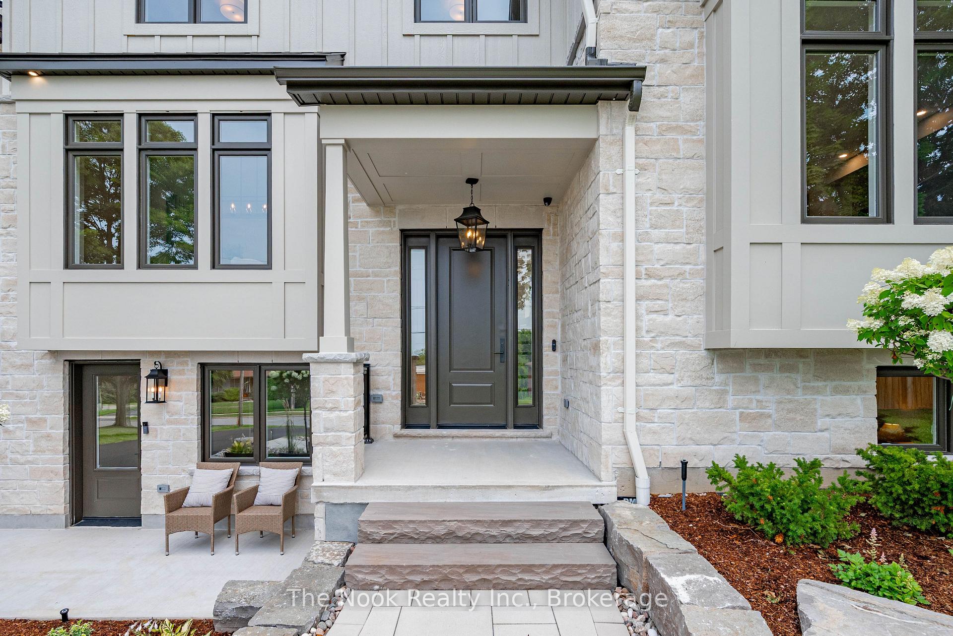 Photo 12 of 153 Elizabeth Crescent N, Whitby, Blue Grass Meadows — HOMEH