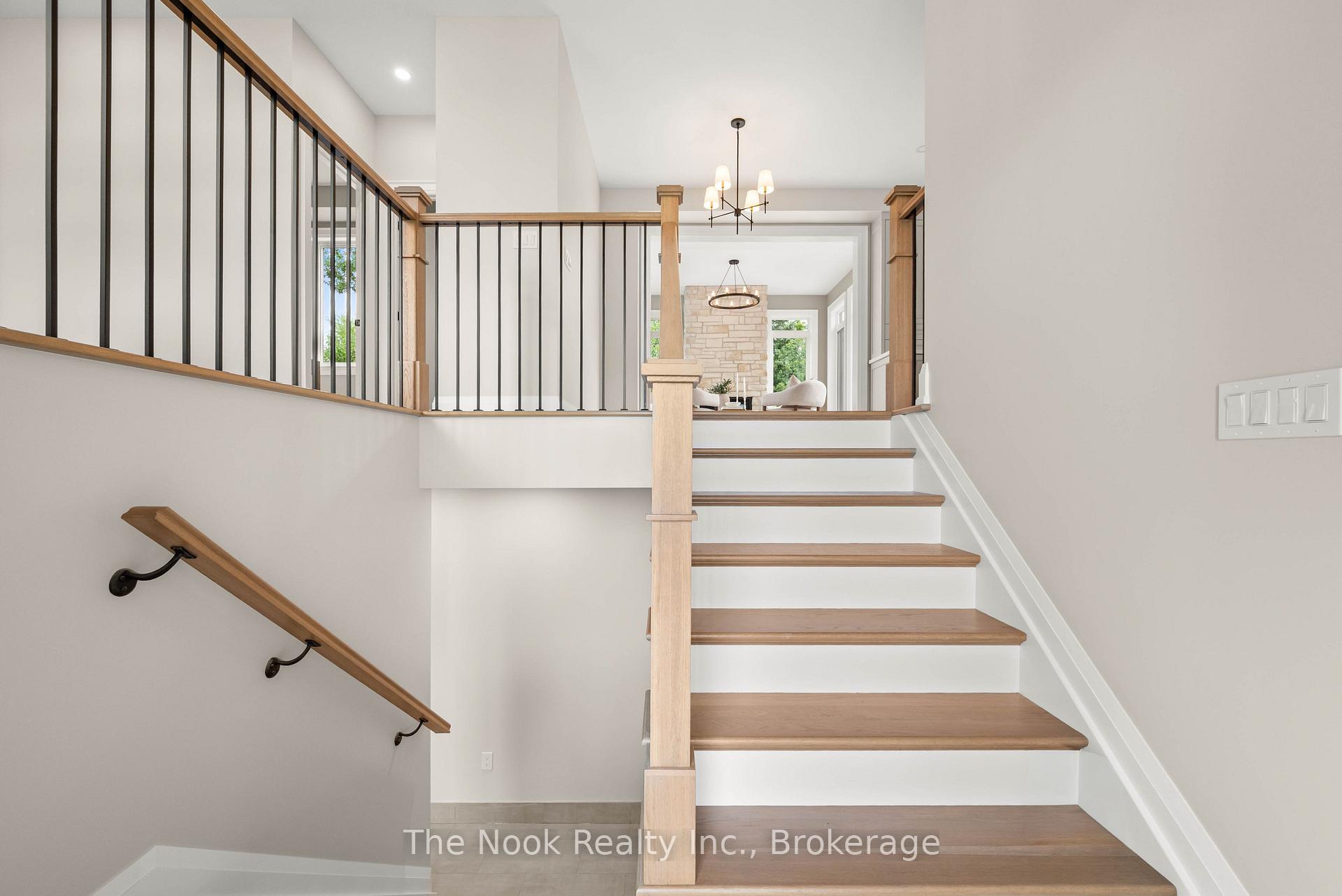 Photo 13 of 153 Elizabeth Crescent N, Whitby, Blue Grass Meadows — HOMEH