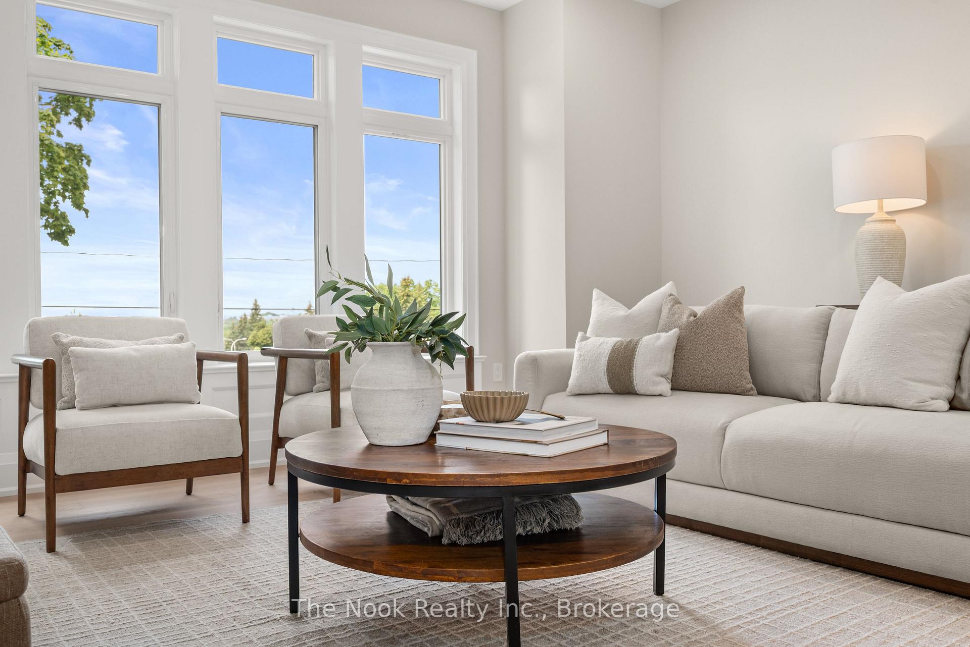 Photo 23 of 153 Elizabeth Crescent N, Whitby, Blue Grass Meadows — HOMEH