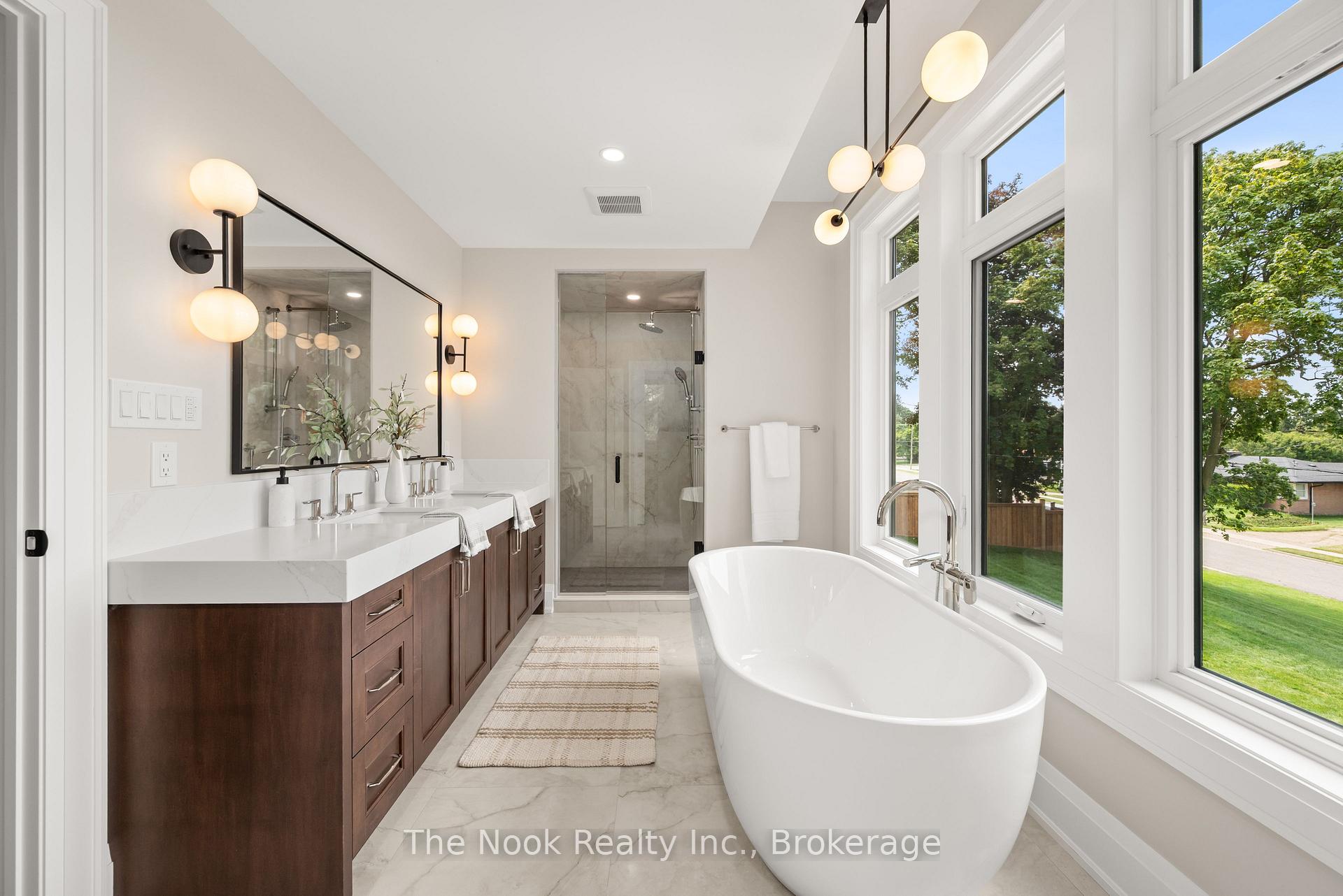 Photo 28 of 153 Elizabeth Crescent N, Whitby, Blue Grass Meadows — HOMEH
