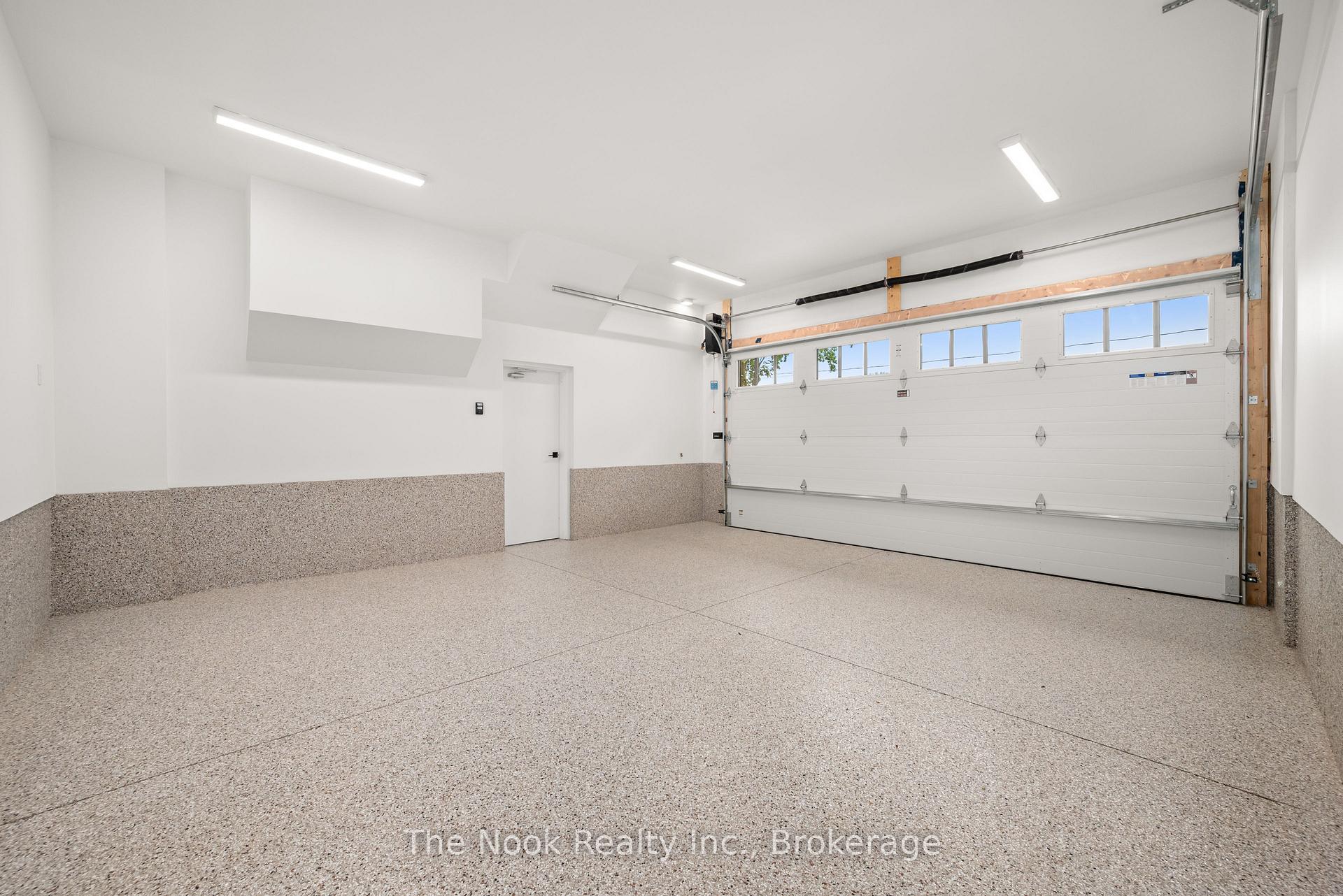 Photo 41 of 153 Elizabeth Crescent N, Whitby, Blue Grass Meadows — HOMEH