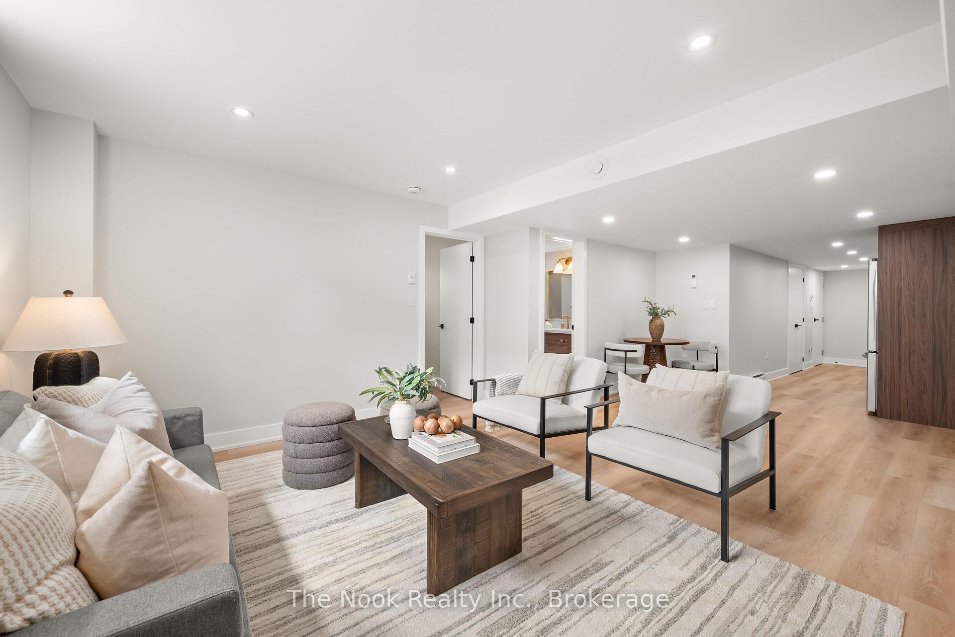 Photo 45 of 153 Elizabeth Crescent N, Whitby, Blue Grass Meadows — HOMEH