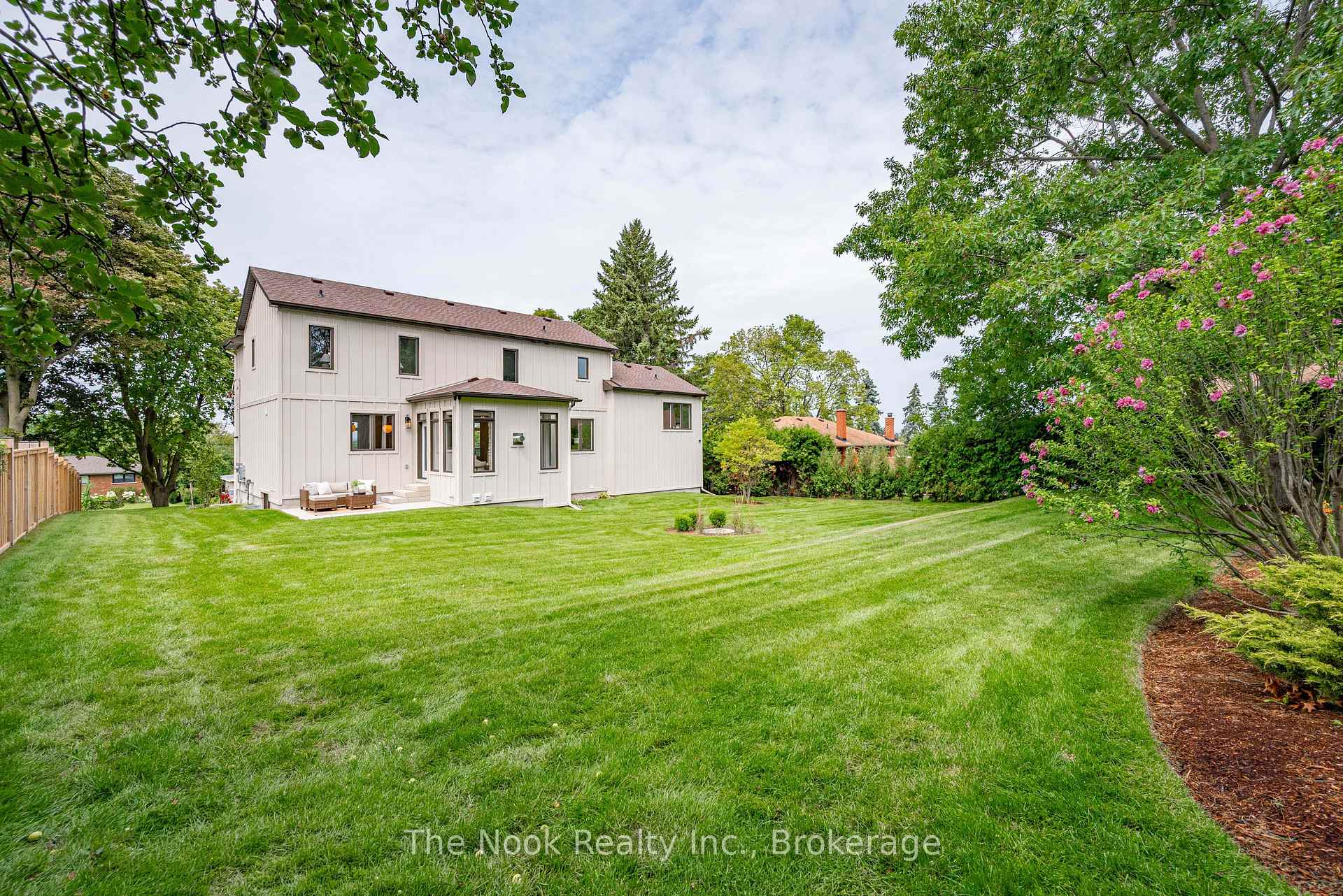 Photo 52 of 153 Elizabeth Crescent N, Whitby, Blue Grass Meadows — HOMEH