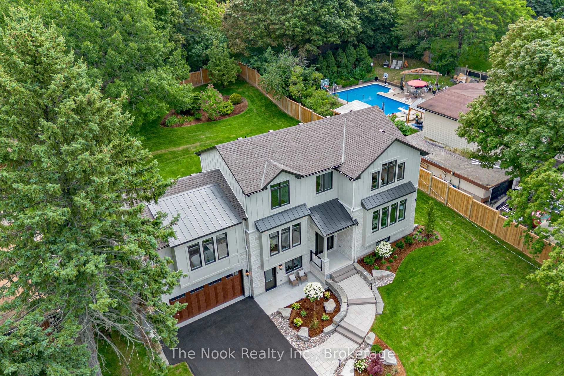 Photo 1 of 153 Elizabeth Crescent N, Whitby, Blue Grass Meadows — HOMEH