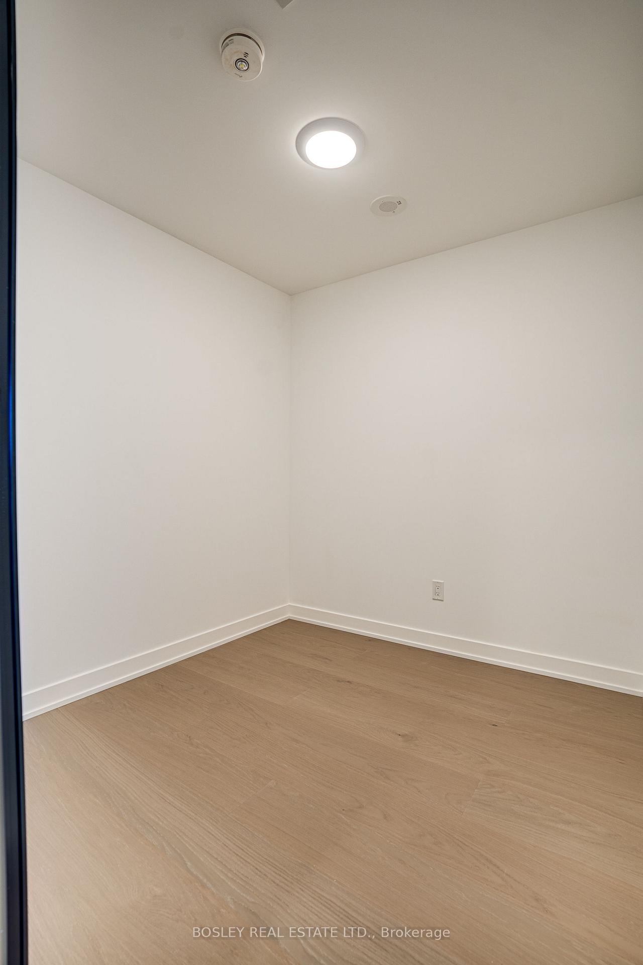 Photo 5 of Unit 812, 91 Montclair Avenue, Toronto, Forest Hill South — HOMEH