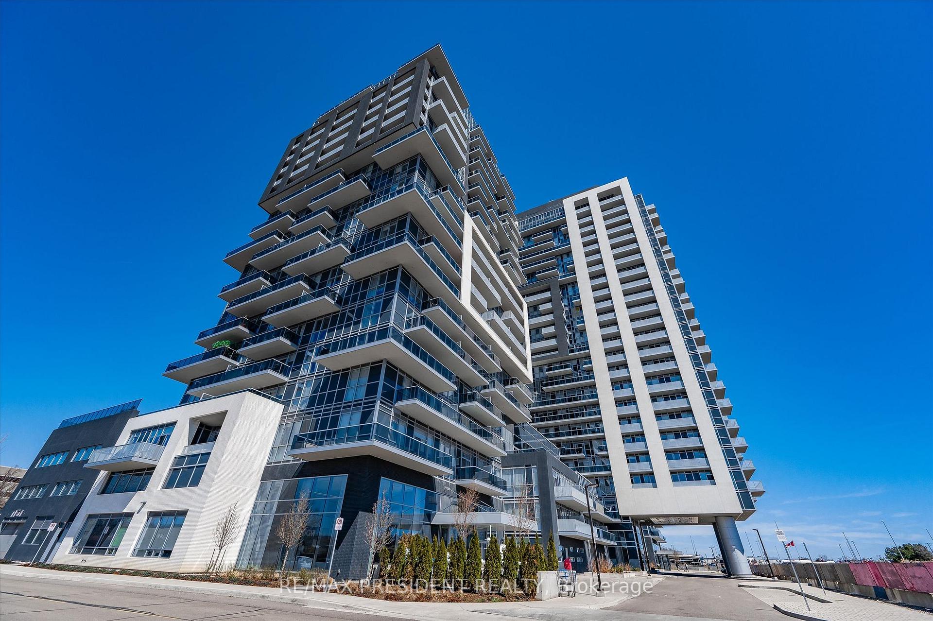 Front of Unit 1401, 2087 Fairview Street