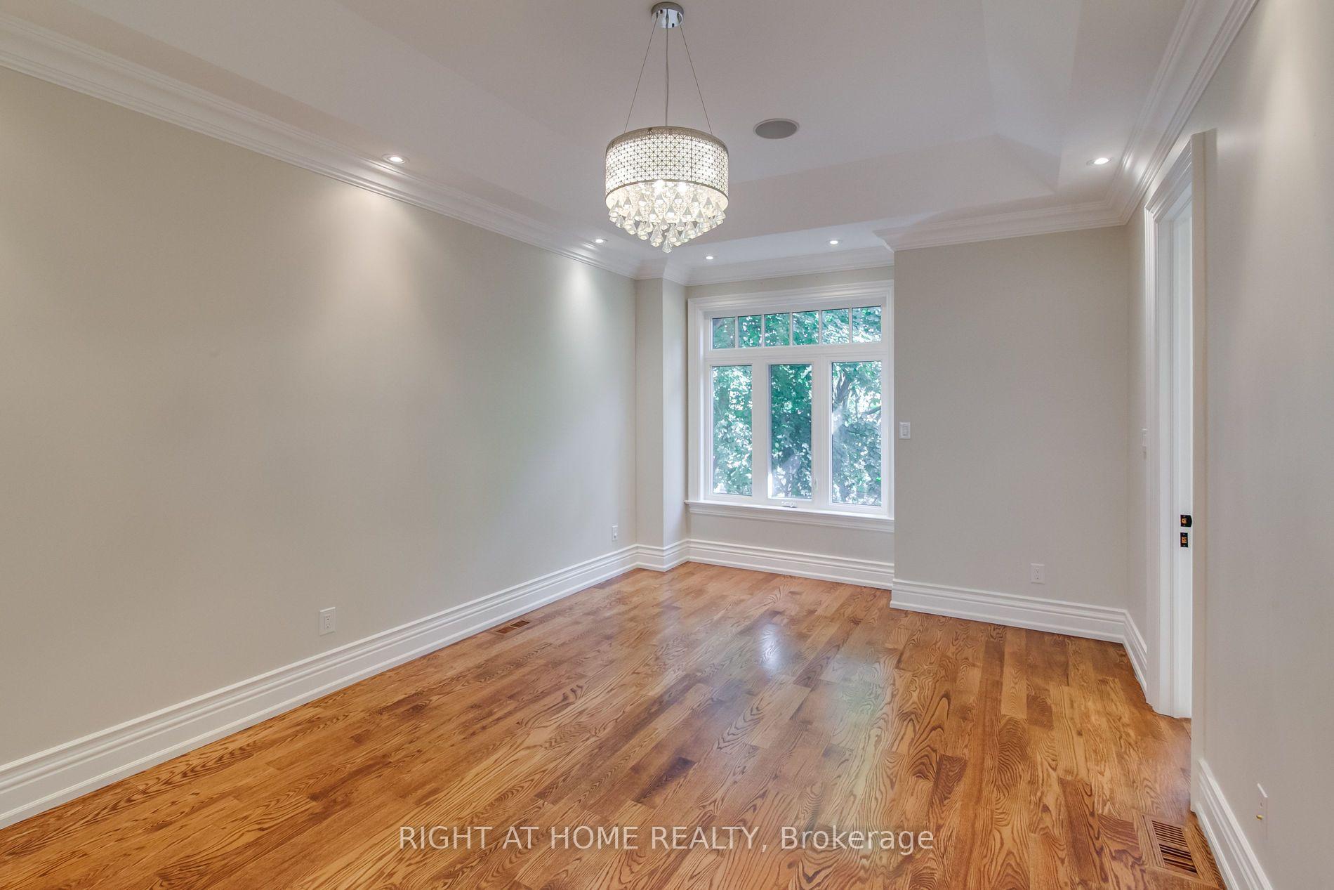Photo 29 of 109 Banff Road, Toronto, Mount Pleasant East — HOMEH