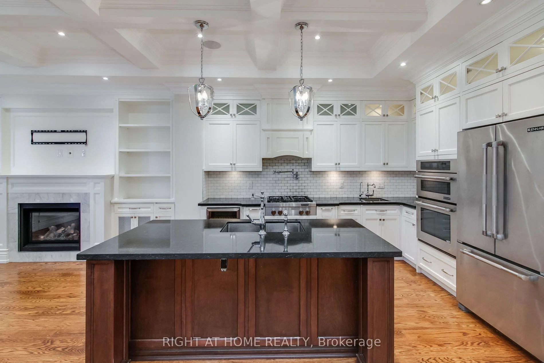 Photo 23 of 109 Banff Road, Toronto, Mount Pleasant East — HOMEH