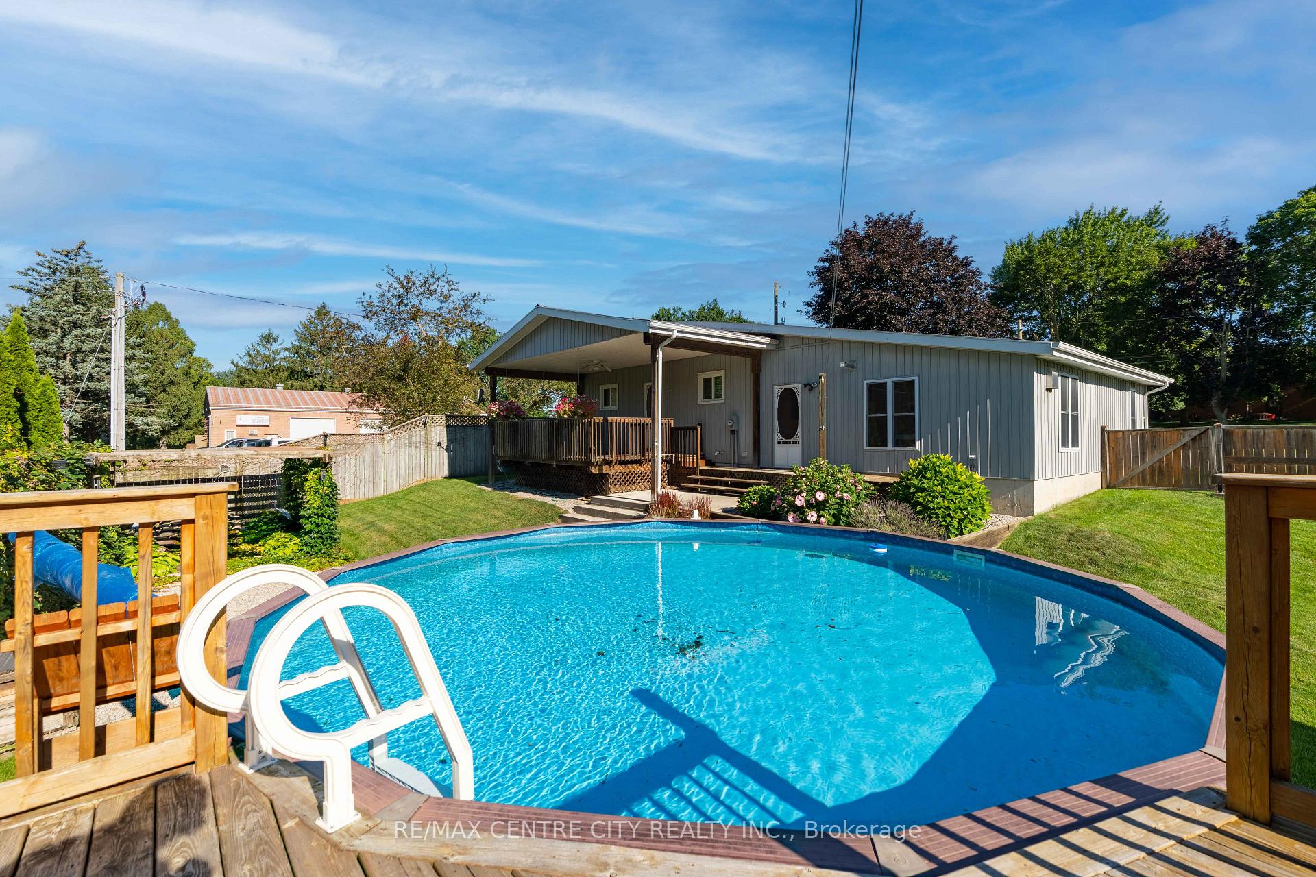 Photo 41 of 40 Chestnut Street W, Aylmer — HOMEH
