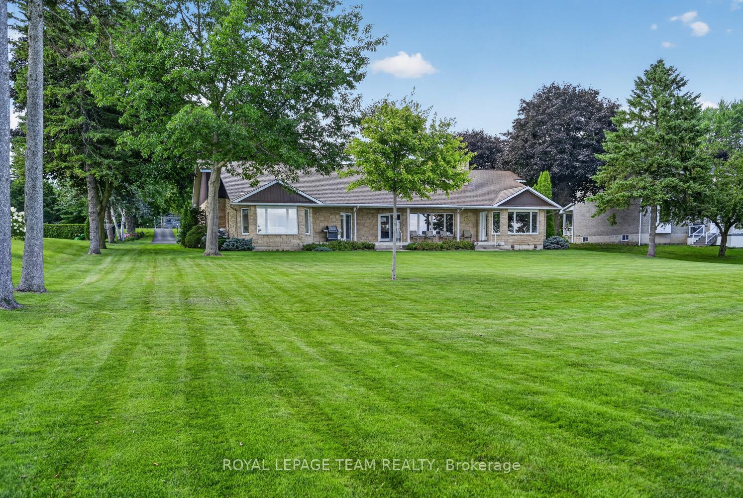 Photo 11 of 1363 County 2 Road, Augusta, Augusta Twp — HOMEH