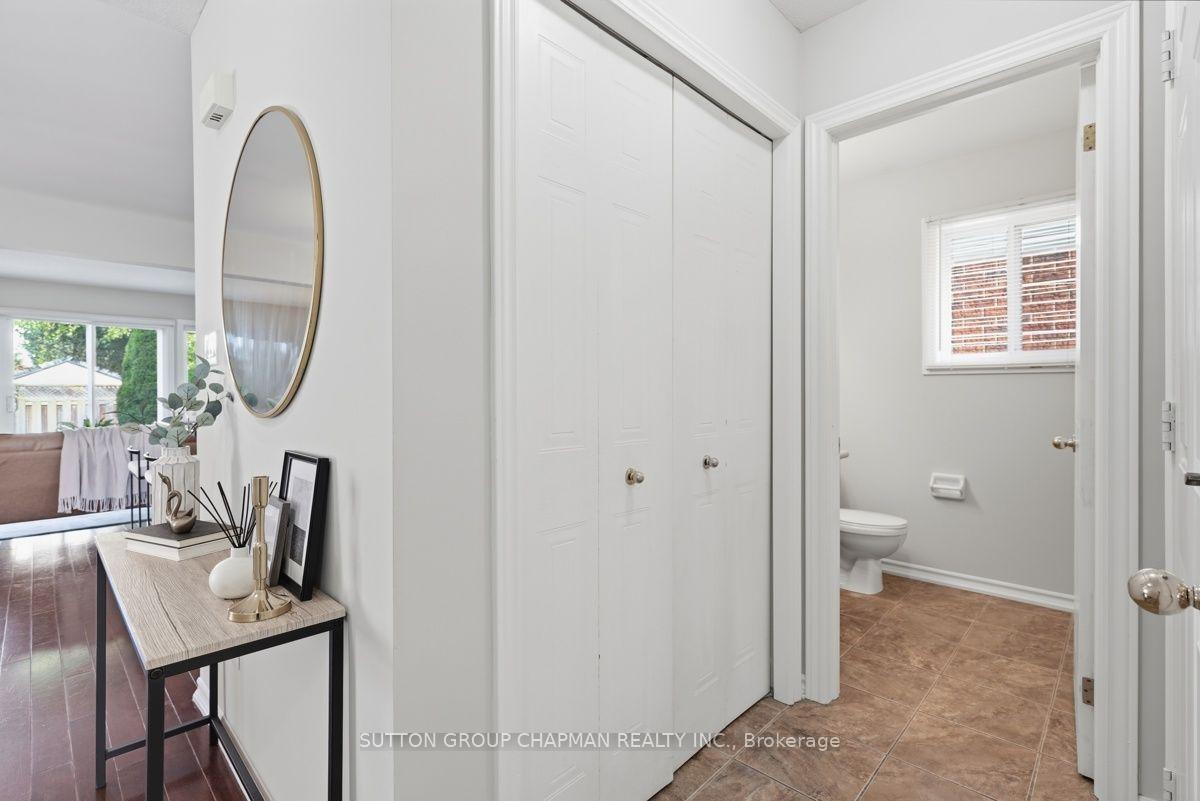 Photo 15 of 785 Capulet Lane, London, North M — HOMEH