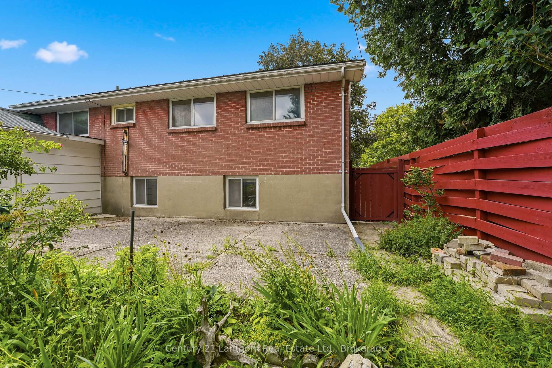 Photo 30 of 39 Linton Park Road, Belleville, Belleville Ward — HOMEH