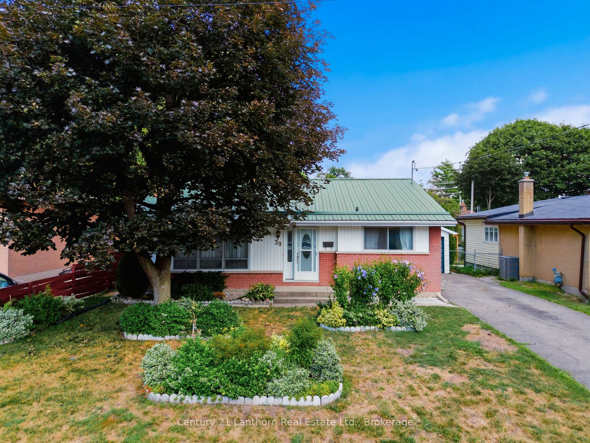 Photo 32 of 39 Linton Park Road, Belleville, Belleville Ward — HOMEH