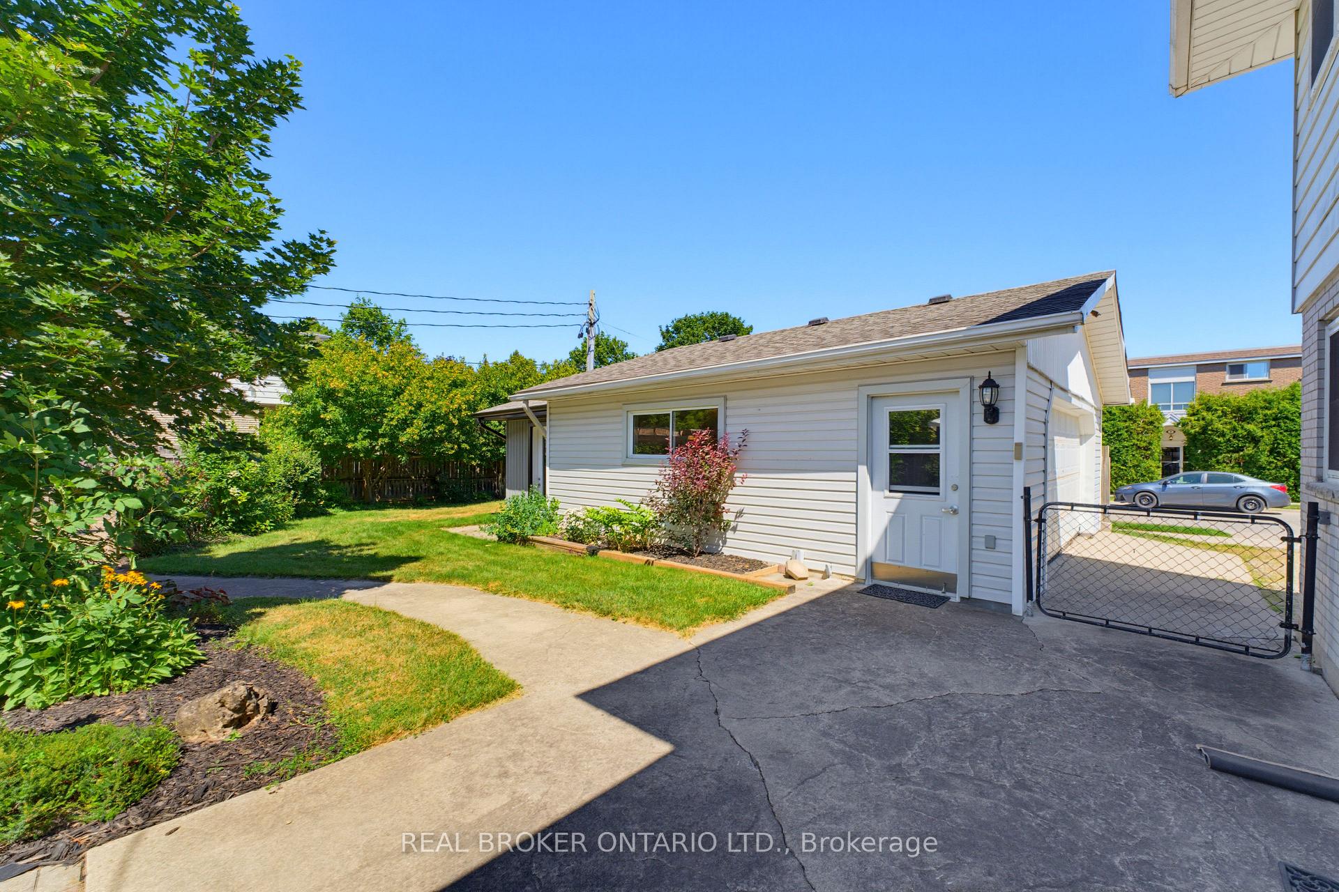Photo 26 of 94 First Street W, Woolwich, Elmira — HOMEH