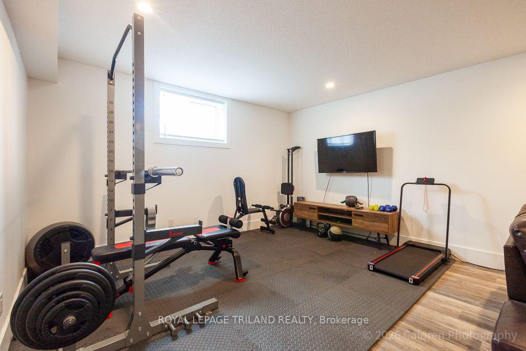 Photo 32 of 108 Spencer Avenue, Lucan Biddulph, Lucan — HOMEH