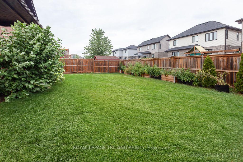Photo 42 of 108 Spencer Avenue, Lucan Biddulph, Lucan — HOMEH