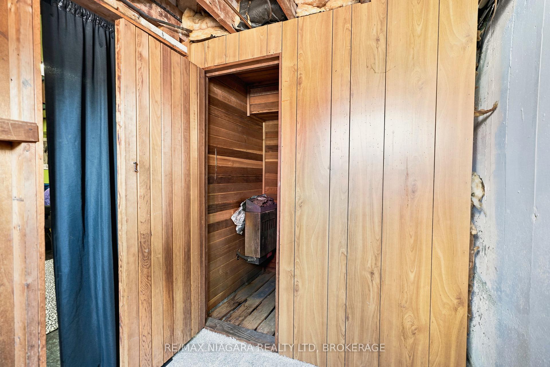 Photo 25 of 54 Fairview Road, Grimsby, Grimsby Beach — HOMEH