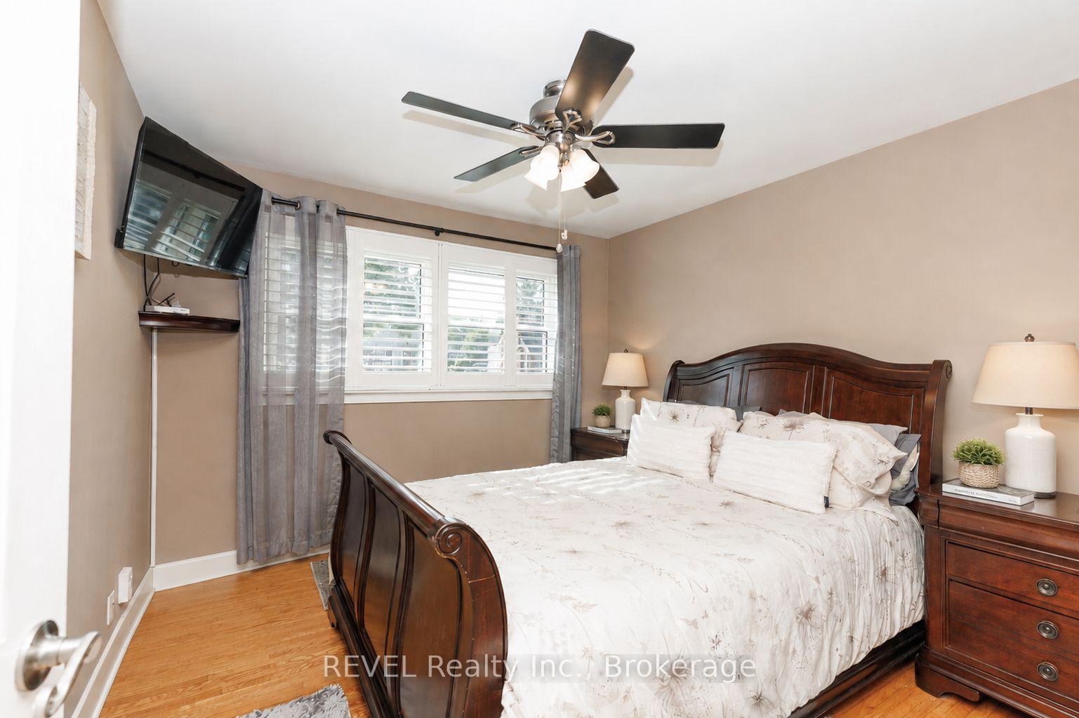 Photo 12 of 3385 Callan Street, Niagara Falls, Chippawa — HOMEH