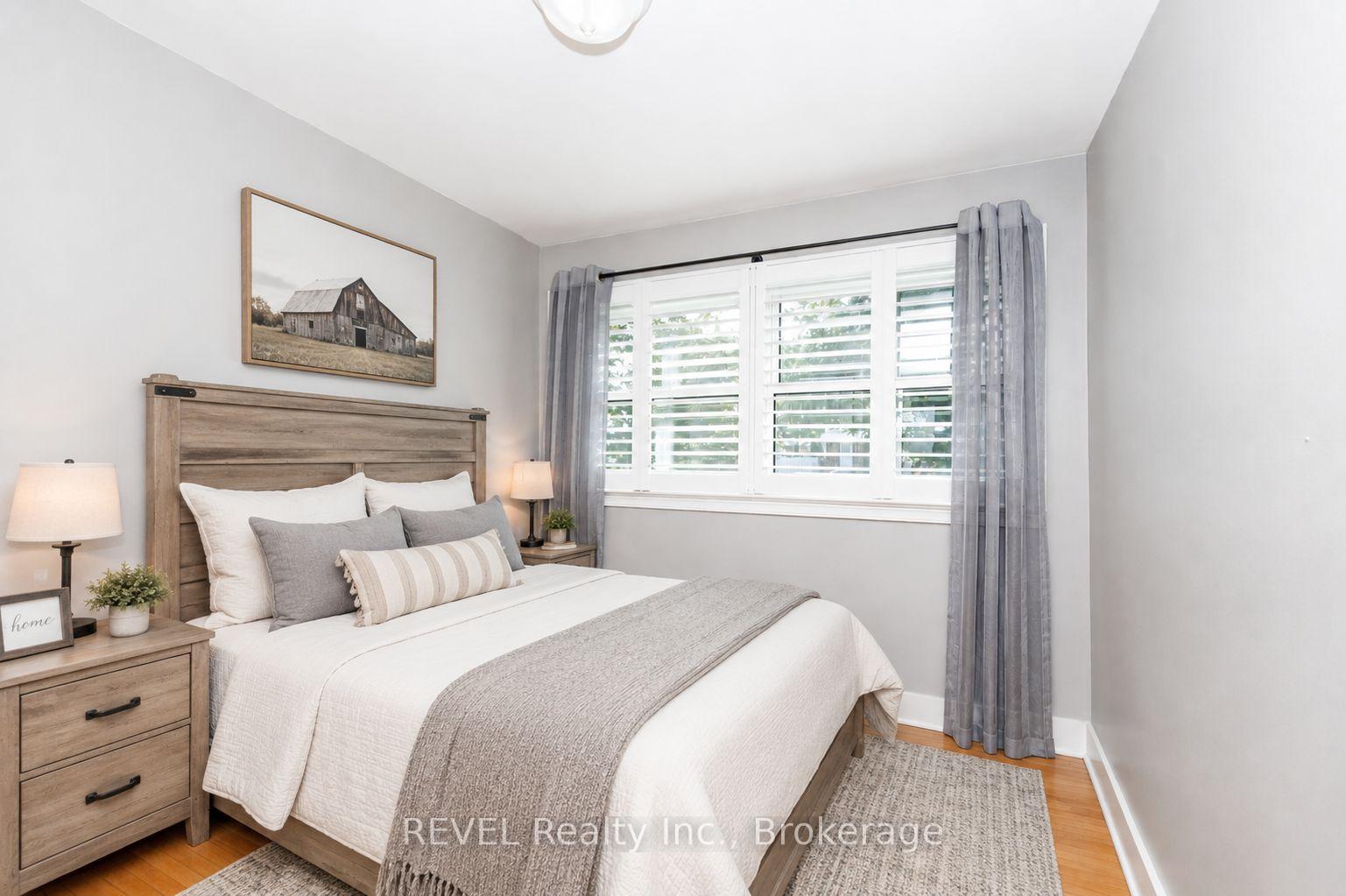 Photo 13 of 3385 Callan Street, Niagara Falls, Chippawa — HOMEH