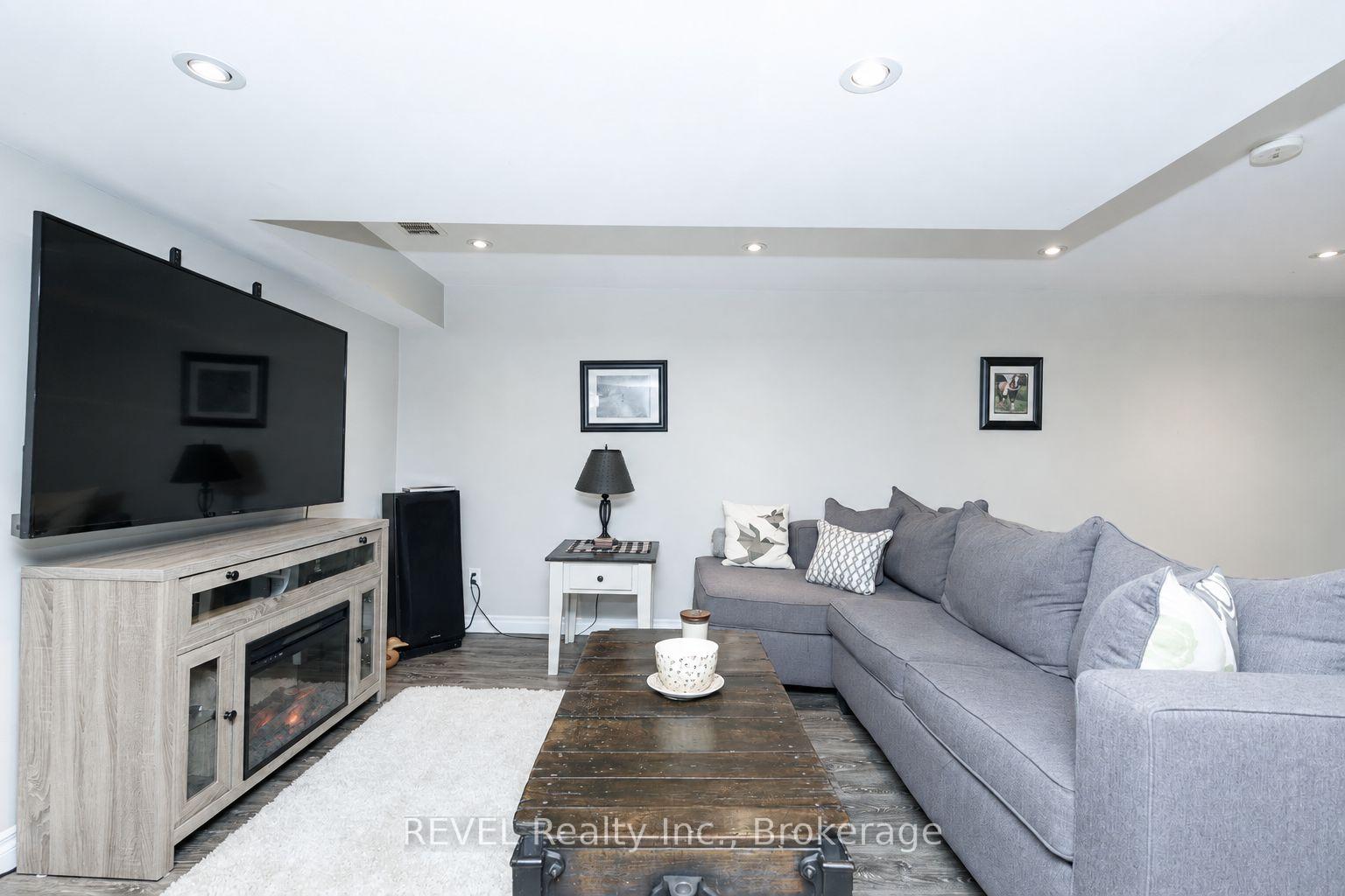 Photo 17 of 3385 Callan Street, Niagara Falls, Chippawa — HOMEH