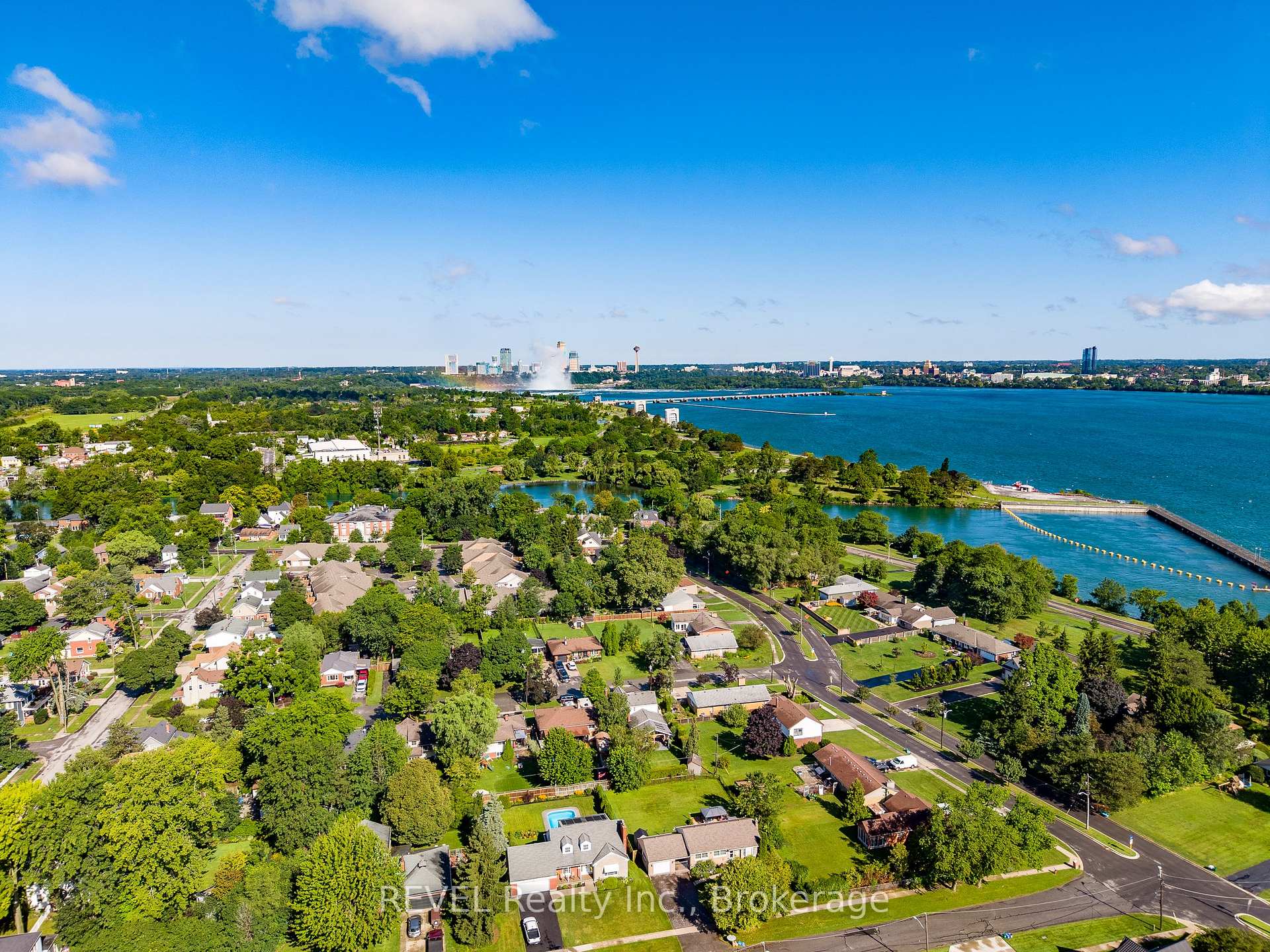 Photo 29 of 3385 Callan Street, Niagara Falls, Chippawa — HOMEH