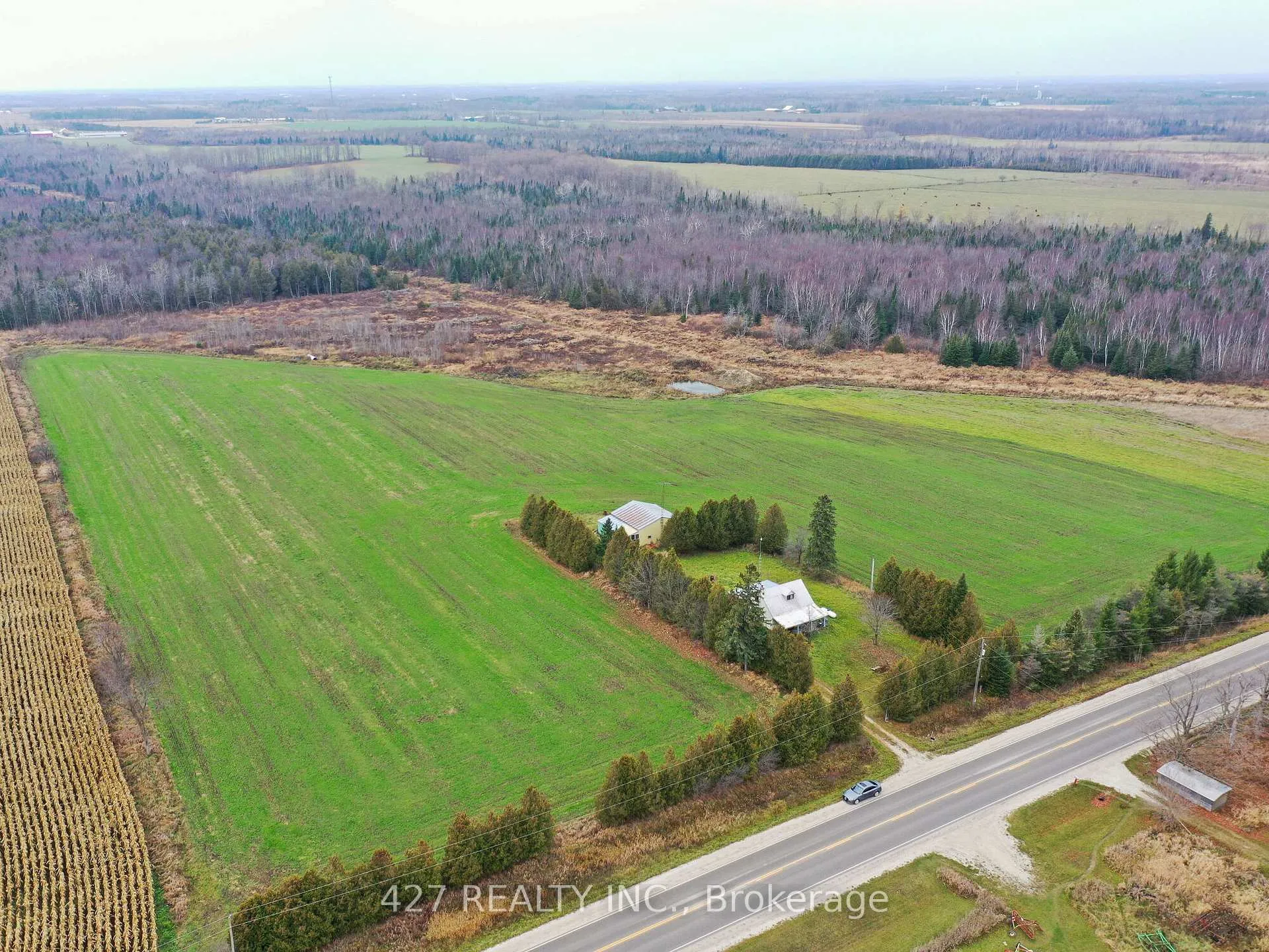 Front of 239050 Dufferin Country Road W