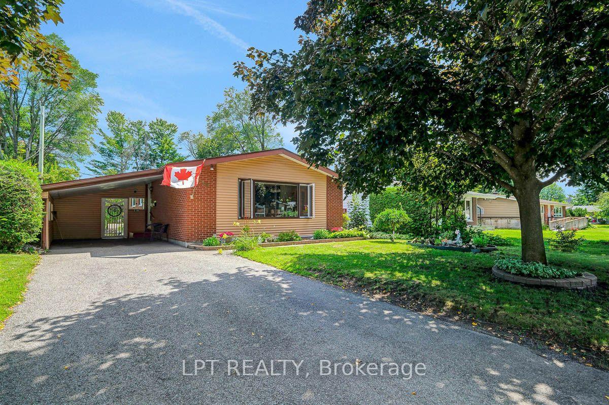Photo 1 of 2396 Heaton Avenue, Ottawa, Hawthorne Meadows — HOMEH
