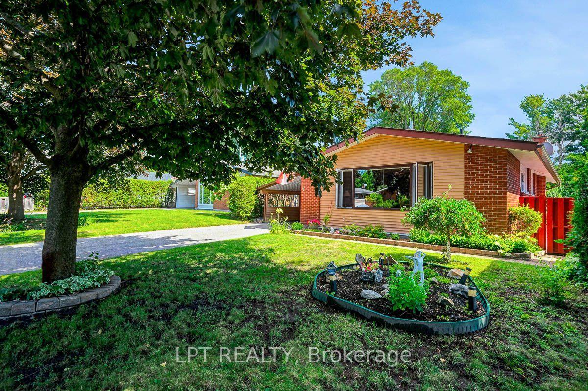 Photo 4 of 2396 Heaton Avenue, Ottawa, Hawthorne Meadows — HOMEH