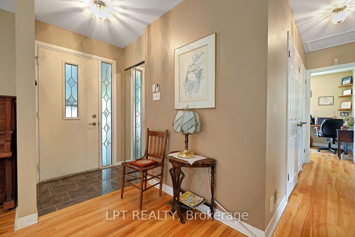 Photo 7 of 2396 Heaton Avenue, Ottawa, Hawthorne Meadows — HOMEH