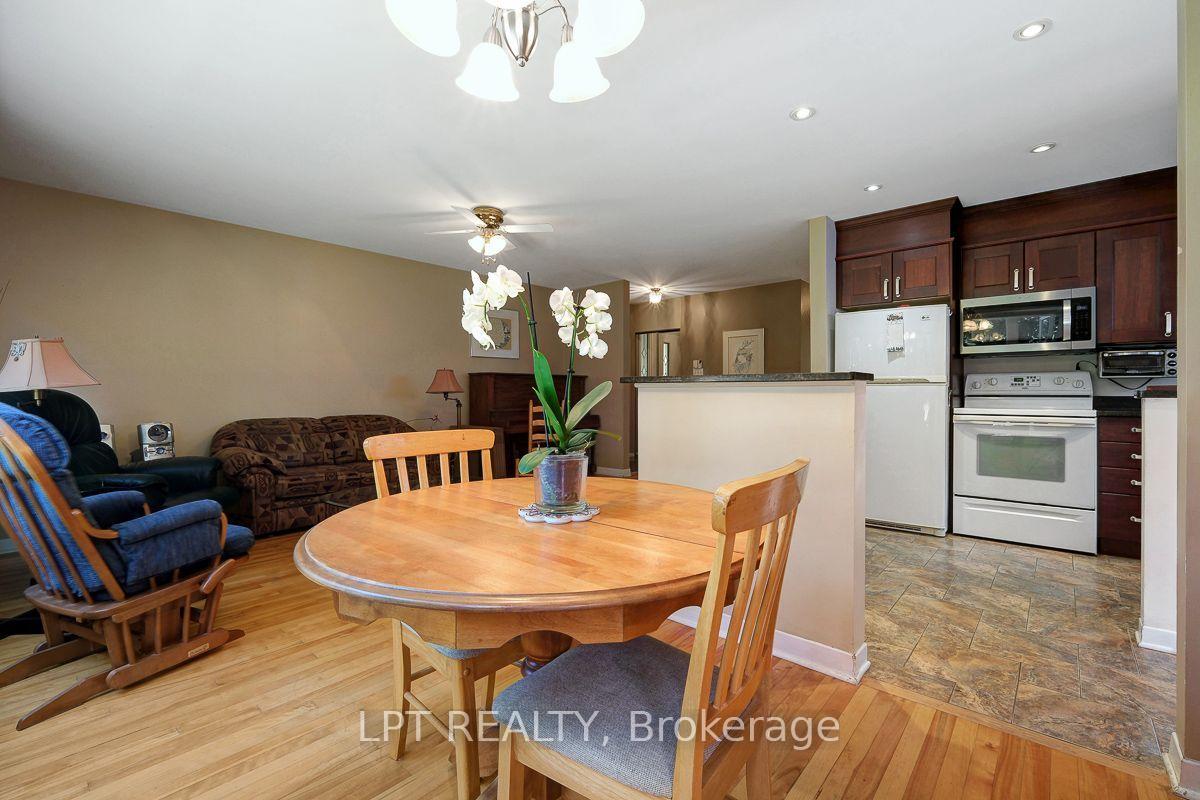 Photo 15 of 2396 Heaton Avenue, Ottawa, Hawthorne Meadows — HOMEH