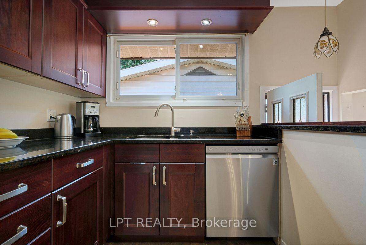 Photo 21 of 2396 Heaton Avenue, Ottawa, Hawthorne Meadows — HOMEH