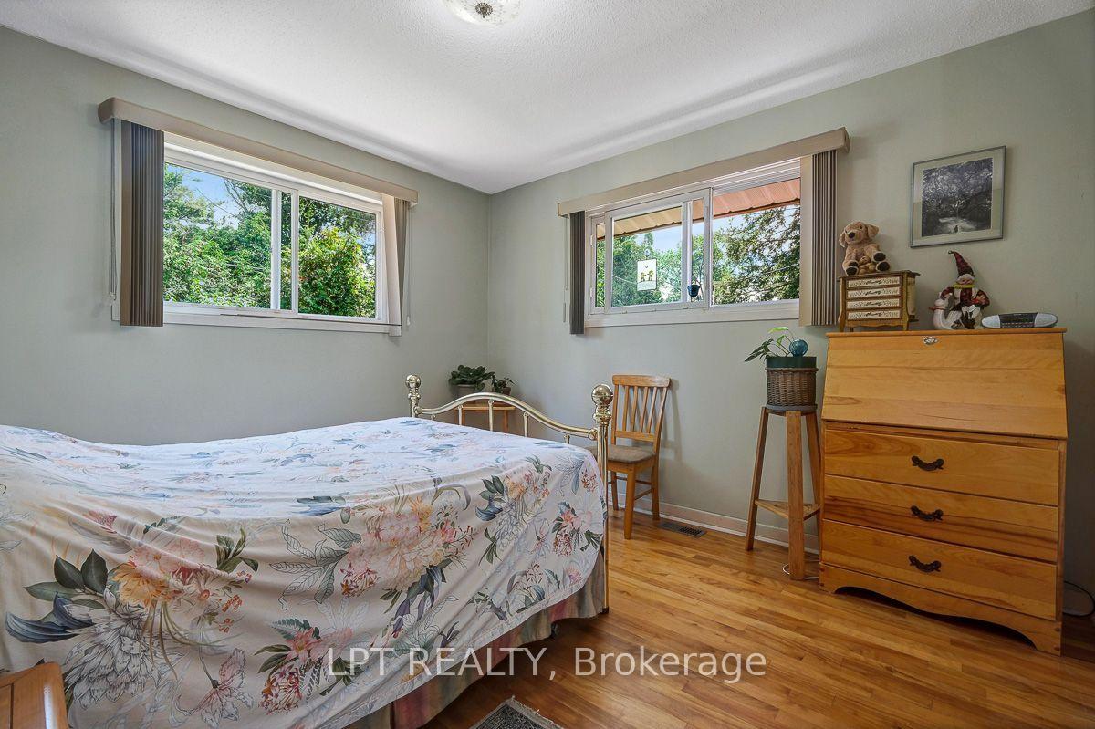 Photo 25 of 2396 Heaton Avenue, Ottawa, Hawthorne Meadows — HOMEH
