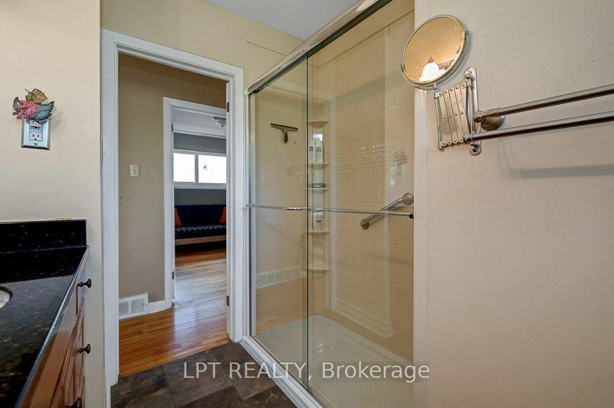 Photo 27 of 2396 Heaton Avenue, Ottawa, Hawthorne Meadows — HOMEH