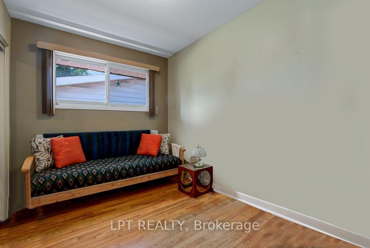 Photo 29 of 2396 Heaton Avenue, Ottawa, Hawthorne Meadows — HOMEH