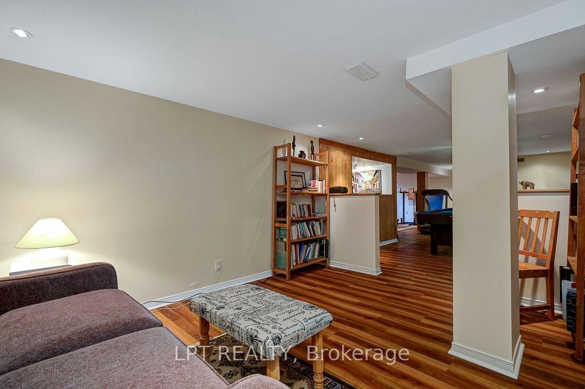 Photo 37 of 2396 Heaton Avenue, Ottawa, Hawthorne Meadows — HOMEH