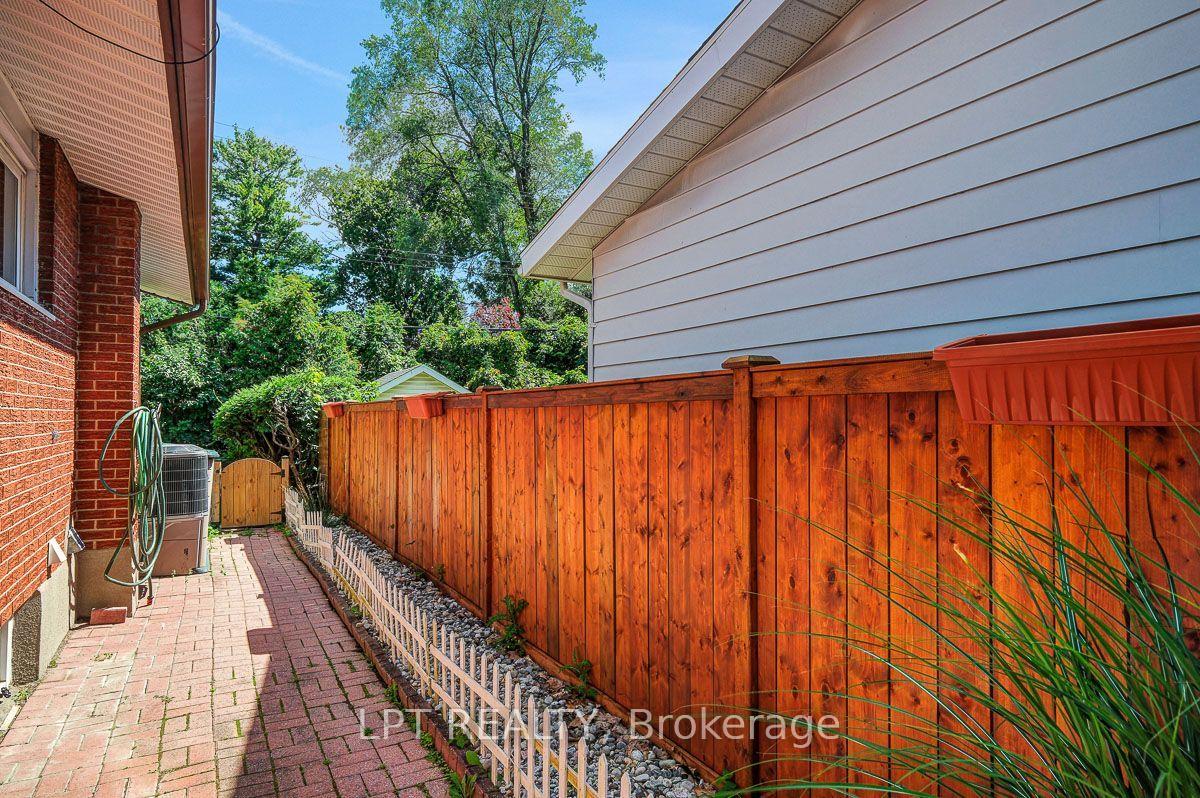 Photo 50 of 2396 Heaton Avenue, Ottawa, Hawthorne Meadows — HOMEH