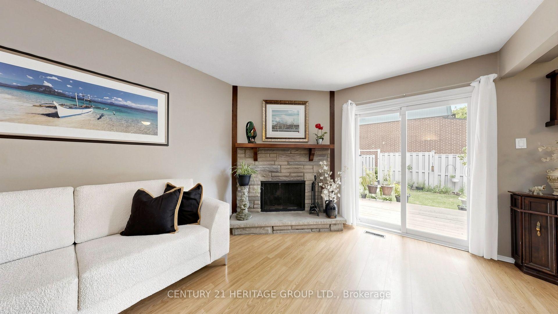 Photo 4 of 27 Dunkeld Way, Markham, Royal Orchard — HOMEH