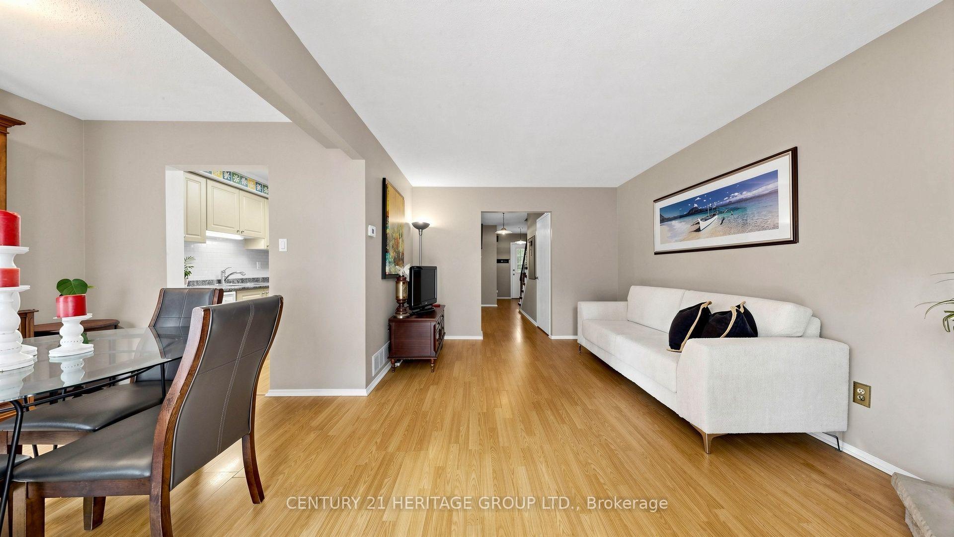 Photo 7 of 27 Dunkeld Way, Markham, Royal Orchard — HOMEH
