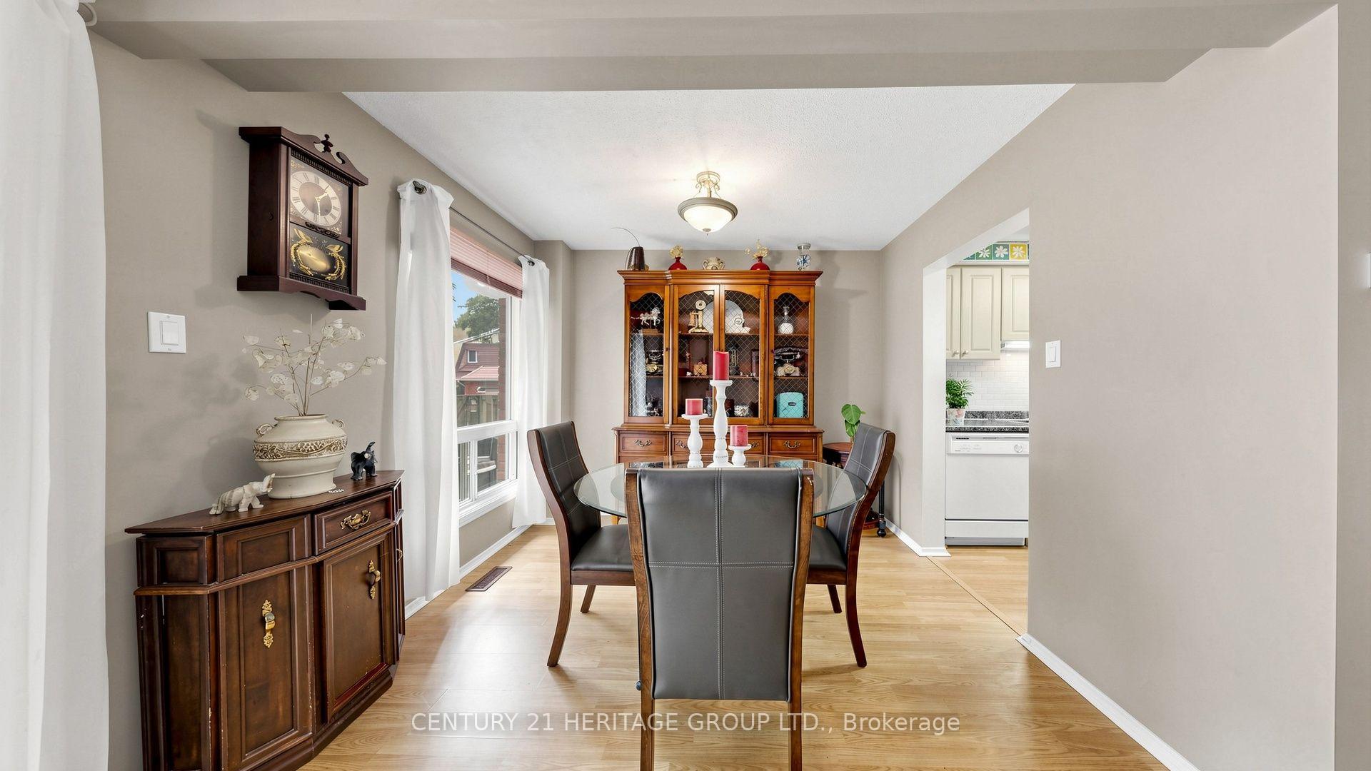 Photo 14 of 27 Dunkeld Way, Markham, Royal Orchard — HOMEH